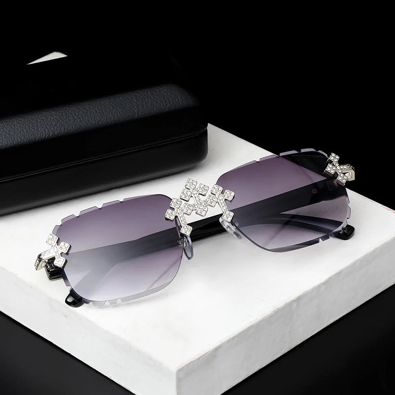 2025 gafas de sol cuadradas sin montura a la moda para mujer, montura de Metal con diamantes cruzados, gafas de lujo con lentes cortados UV400, gafas de sol Tu tienda rápida